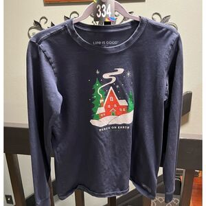 Life is Good “ Peace On Earth”  Navy Long Sleeve Shirt Size Small #334